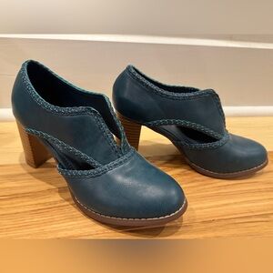 Women's Teal Heeled Shoes